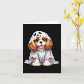 Carte Chien drôle fantôme Cavalier King Charles Spaniel  (Fleur jaune)