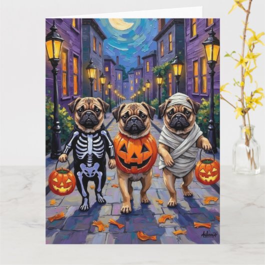 Carte Chiens de carlin en costumes d'Halloween (Fleur jaune)