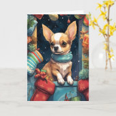 Carte Chihuahua dans un foyer de Noël festif (Fleur jaune)