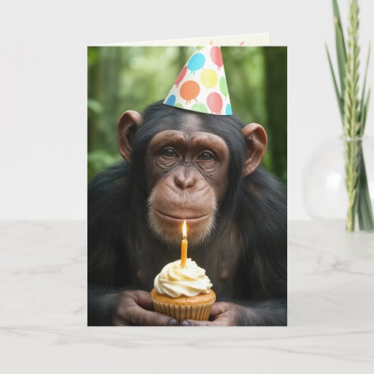 Carte Chimpanzé tenant un gâteau d'anniversaire (Devant)