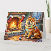 Carte Chow Chow Sitting Fireplace with Christmas Lights (Devant)