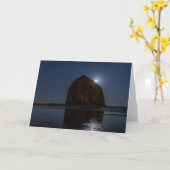 Carte Ciels au-dessus de Haystack Rock | Cannon Beach, O (Fleur jaune)