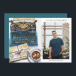 Carte Classe de fin d'études de 2022 Sciences humaines É<br><div class="desc">Classe de Graduation de 2022 Sciences humaines Sciences sociales Langue Communication Média Grad Photo Faire-part présente une aquarelle illustrant une machine à écrire, un courrier et une tasse de café. Le texte "Grad", votre qualification, votre nom, l'année de qualification et le lieu de l'étude. Personnalisez en modifiant le texte dans...</div>