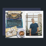 Carte Classe de fin d'études de 2022 Sciences humaines É<br><div class="desc">Classe de Graduation de 2022 Sciences humaines Sciences sociales Langue Communication Média Grad Photo Faire-part présente une aquarelle illustrant une machine à écrire, un courrier et une tasse de café. Le texte "Grad", votre qualification, votre nom, l'année de qualification et le lieu de l'étude. Personnalisez en modifiant le texte dans...</div>