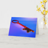 CARTE CLÉ AVEC L'ARRIÈRE - PLAN BLEU (Fleur jaune)