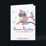 Carte colorée de vacances de hibou et de flocons<br><div class="desc">Rétro carte lunatique de vacances de hiboux et de flocons de neige 
 Carte personnalisable de vacances comportant une écharpe rayée de port de hibou floral un casquette de Père Noël. Une carte colorée et unique de vacances pour donner votre famille et amis.</div>