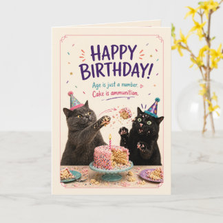 Carte Combat de gâteau d'anniversaire pour chat