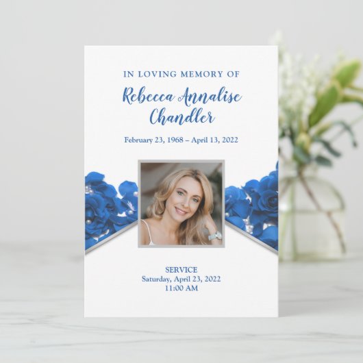 Carte commémorative Rose bleue (Debout devant)