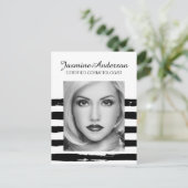 Carte Comp Artist de maquillage entièrement person (Debout devant)