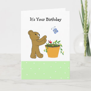 Carte Conception d'anniversaire poursuite d'un papillon