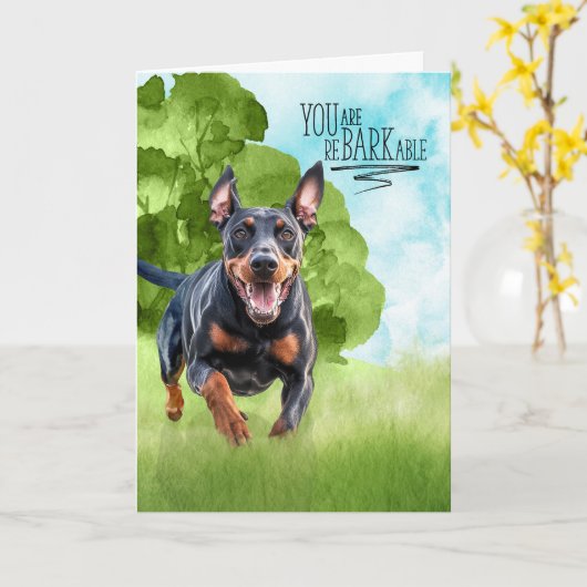 Carte Congratulations reBARKable Doberman Dog (Fleur jaune)