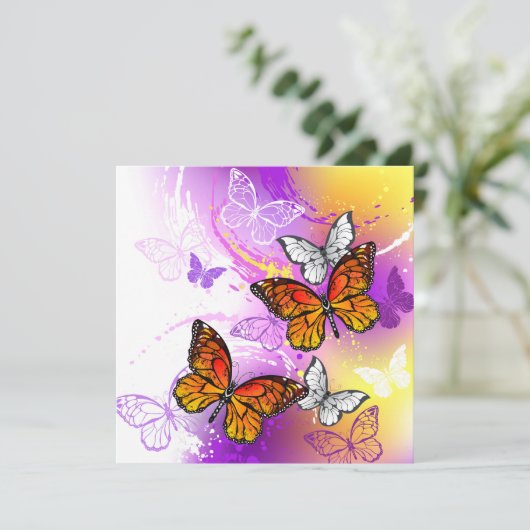 Carte Conseil Monarch Butterflies on Purple Background (Debout devant)