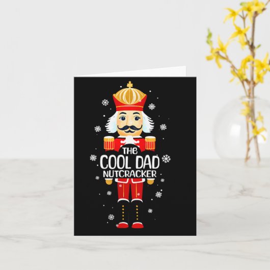 Carte Cool Dad Nutcracker Funny Christmas Family Matchin (Fleur jaune)