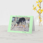 Carte Cour pittoresque avec des chiens de race grise (Fleur jaune)