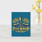 Carte Course de Pinewood derby de louveteaux drapeau à d (Fleur jaune)