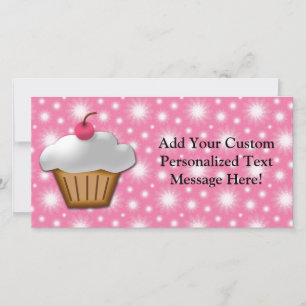 Carte Cupcake coupé avec cerise rose sur le dessus