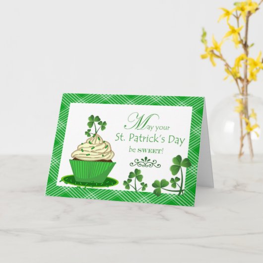 Carte Cupcake de la Saint Patrick avec Shamrock (Fleur jaune)