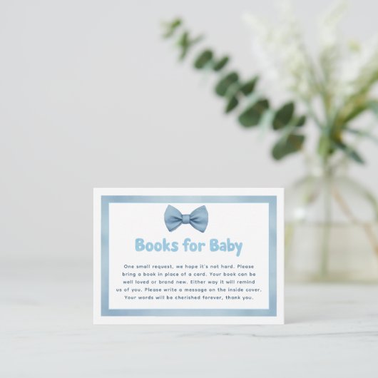 Carte D'accompagnement Baby shower Demande de livre bleu clair Bow Cravat (Debout devant)