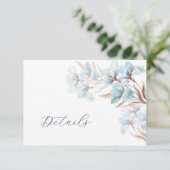 Carte D'accompagnement Blue Layered Flowers Wedding Details (Debout devant)