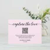 Carte D'accompagnement Blush Pink Capturez l'amour QR code photo mariage (Debout devant)