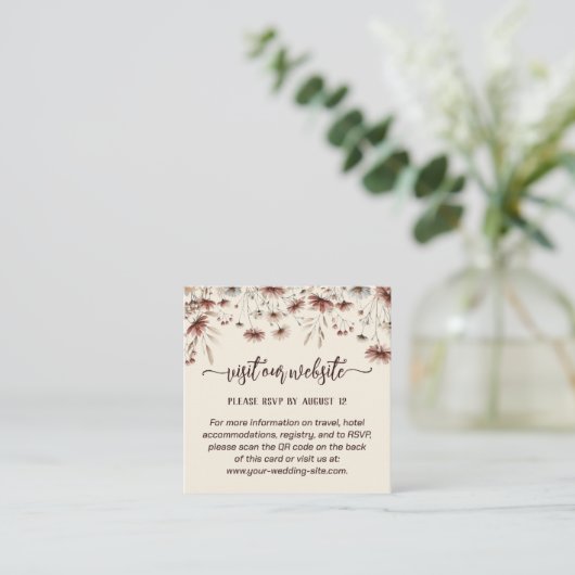 Carte D'accompagnement Boho Fleur sauvage Mariage site Web et RSVP QR Cod (Debout devant)