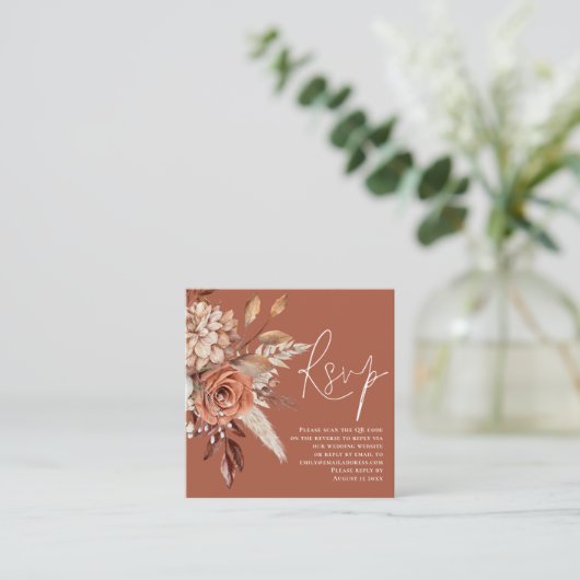 Carte D'accompagnement Boho Florals QR Code Terracotta Wedding RSVP (Debout devant)