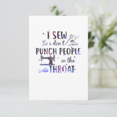 Carte D'accompagnement Cadeau de couture | J'ai mâché pour ne pas frapper (Debout devant)