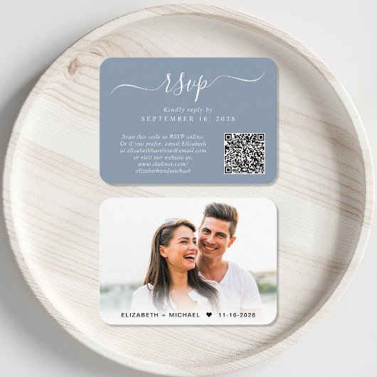 Carte D'accompagnement Chic Script Photo QR Code Dusty Blue Wedding RSVP