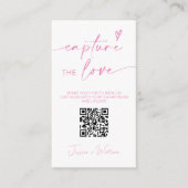 Carte D'accompagnement Code QR Capturez l'amour Mariage Rose Moderne (Devant)