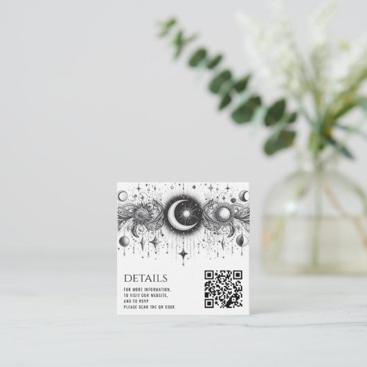 Carte D'accompagnement Code QR céleste noir et blanc (Debout devant)