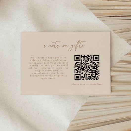 Carte D'accompagnement Code QR de note moderne beige sur les cadeaux