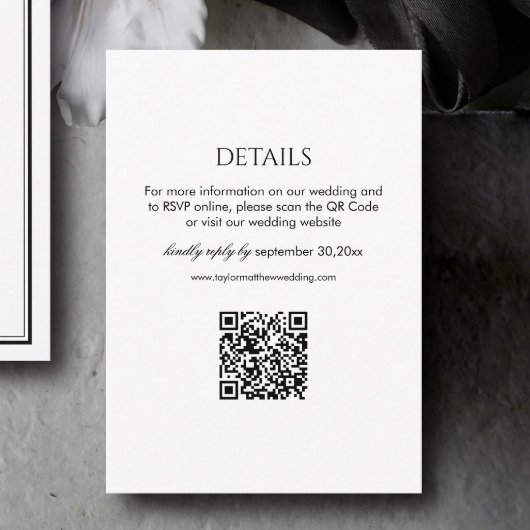 Carte D'accompagnement Code QR des détails de mariage noir et blanc moder