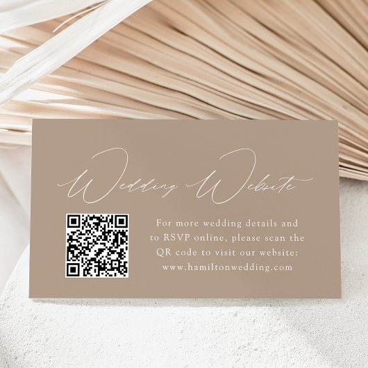 Carte D'accompagnement Code QR du site web de mariage Taupe Élégance Mode