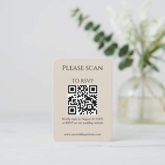 Carte D'accompagnement Code QR moderne simple et Mariage RSVP (Debout devant)
