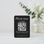 Carte D'accompagnement Code QR noir simple moderne et Mariage RSVP (Debout devant)