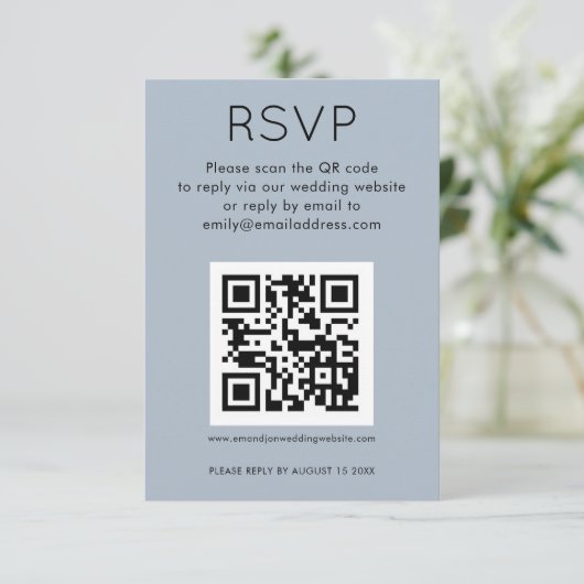 Carte D'accompagnement Code QR simple Dusty Blue Wedding RSVP (Debout devant)