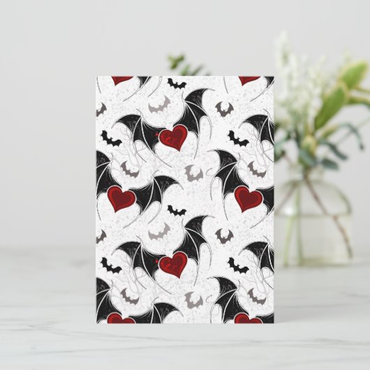 Carte D'accompagnement Coeur d'Halloween avec ailes de chauve-souris noir (Debout devant)