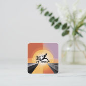 Carte D'accompagnement Craignez moins, faites plus (Debout devant)