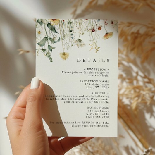 Carte d'accompagnement de mariage champ de fleurs 