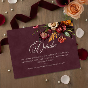 Carte D'accompagnement Détail de mariage floral automnal élégant et sombr