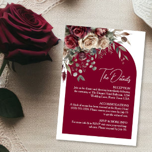 Carte D'accompagnement Détails de mariage avec arche élégante et roses cr