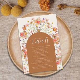 Carte D'accompagnement Détails de mariage avec une arche florale automnal
