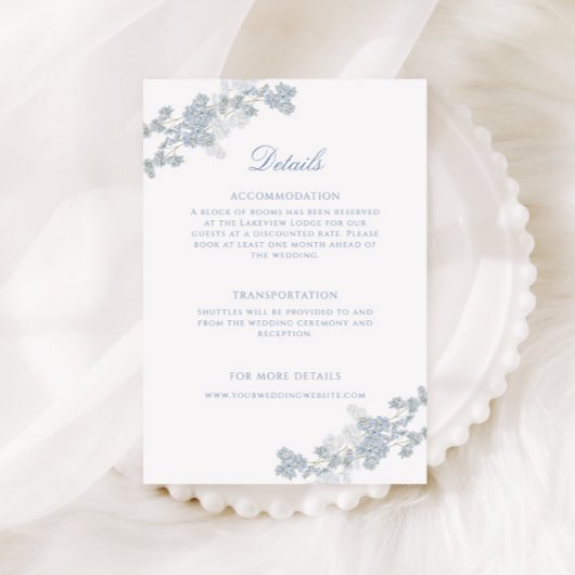 Carte D'accompagnement Détails de mariage romantique avec des fleurs bleu