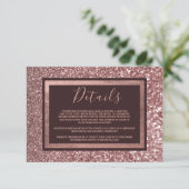 Carte D'accompagnement Détails pailletés or rose stylé bordeaux (Debout devant)