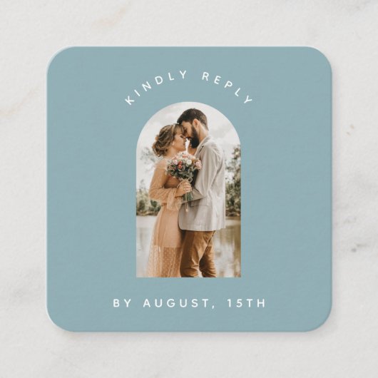 Carte D'accompagnement Dusty Blue Arch Photo QR Code Mariage en ligne RSV (Devant)
