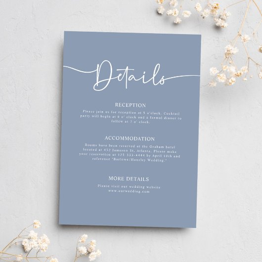 Carte D'accompagnement Dusty Blue Minimal Calligraphy Détails du Mariage