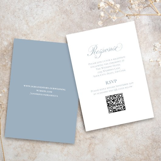 Carte D'accompagnement Dusty Blue Script Wedding RSVP QR Code Enclosure