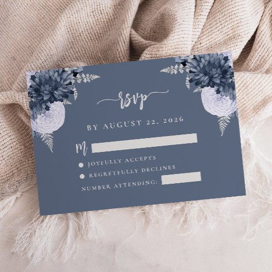 Carte D'accompagnement Dusty Blue Silver Floral Script Wedding RSVP