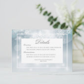 Carte D'accompagnement Dusty Blue Snowflake Sky Détails moderne Mariage (Debout devant)