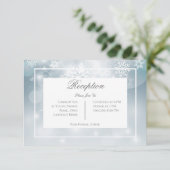Carte D'accompagnement Dusty Blue Snowflake Sky Réception moderne (Debout devant)
